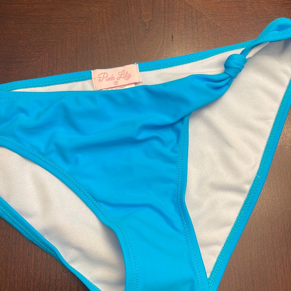NWOT PINK LILLY SWIM BOTTOM